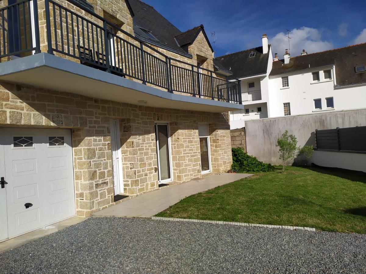 Schumann Balcon Apartment *